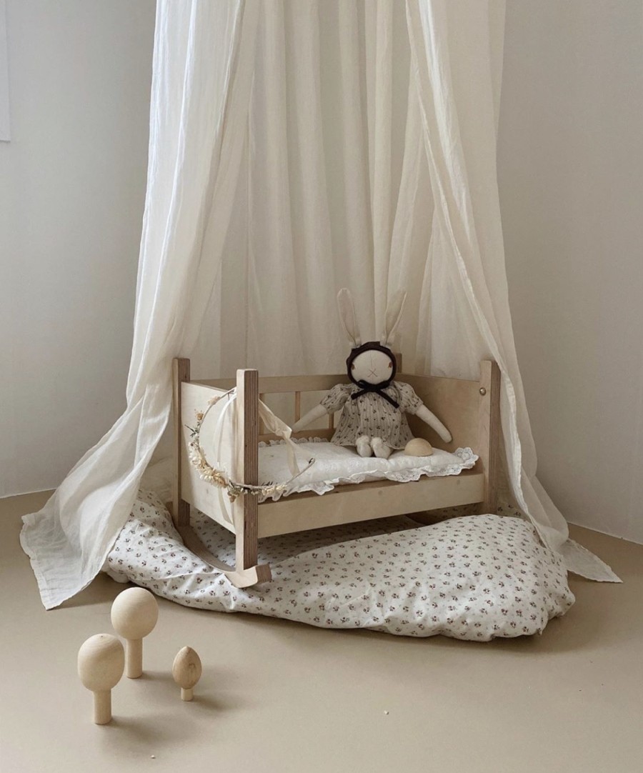 Doll bed and a baby chair