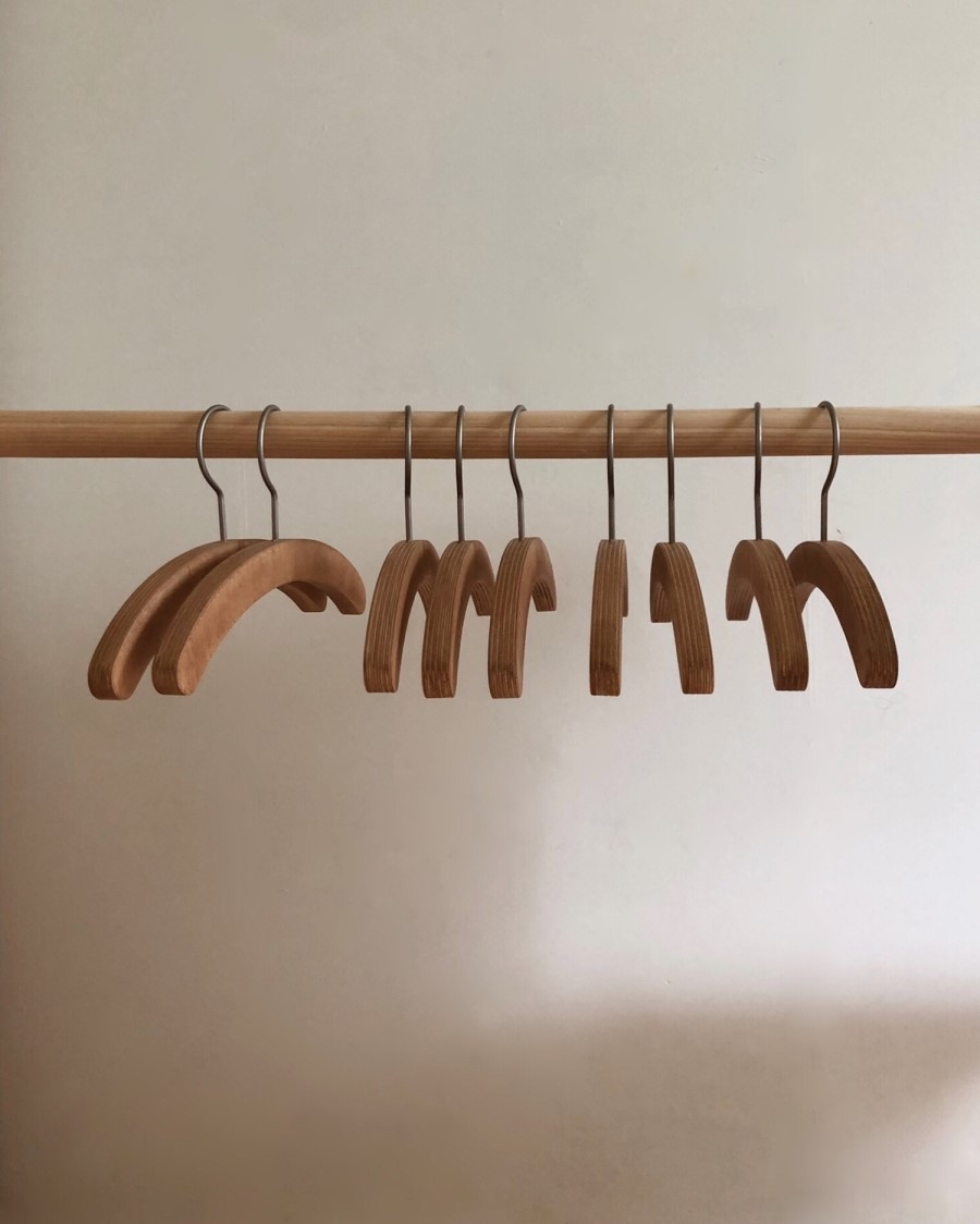Caramel clothes hanger